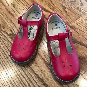 Little girls size 11 red leather shoes.